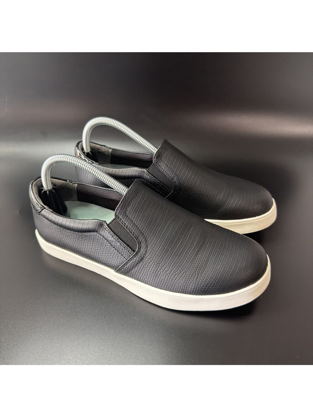 Women’s Black Slip-On Casual Sneakers